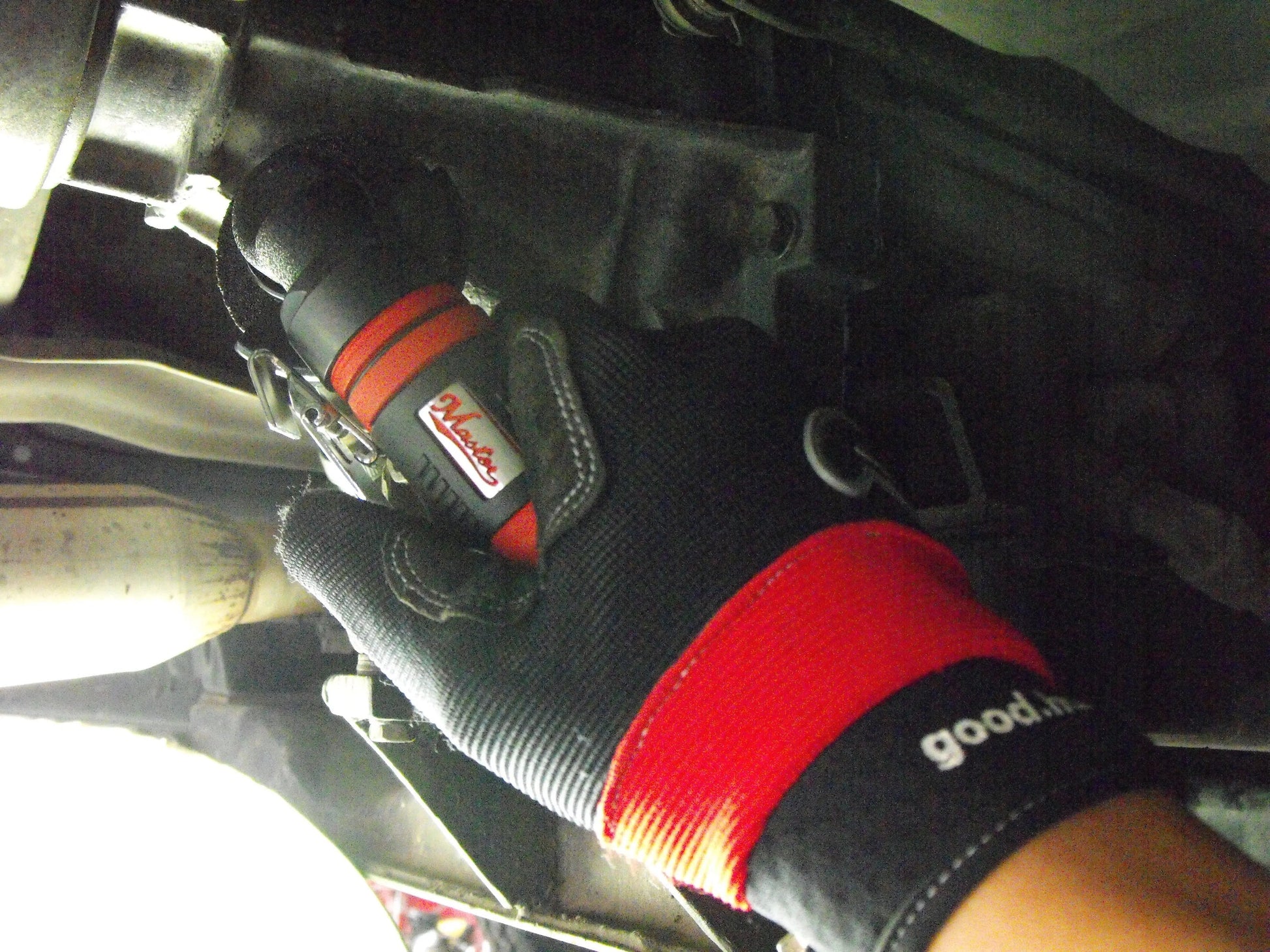 Master Palm 2" Small Pneumatic Right Angle Grinder Tool Set 10 Pcs with Grinding Wheels - 38019 - USD $300 - Master Palm Pneumatic